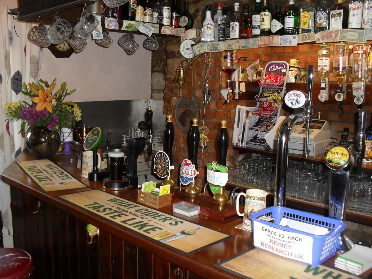 The Mitre Inn Sherborne  Exterior photo