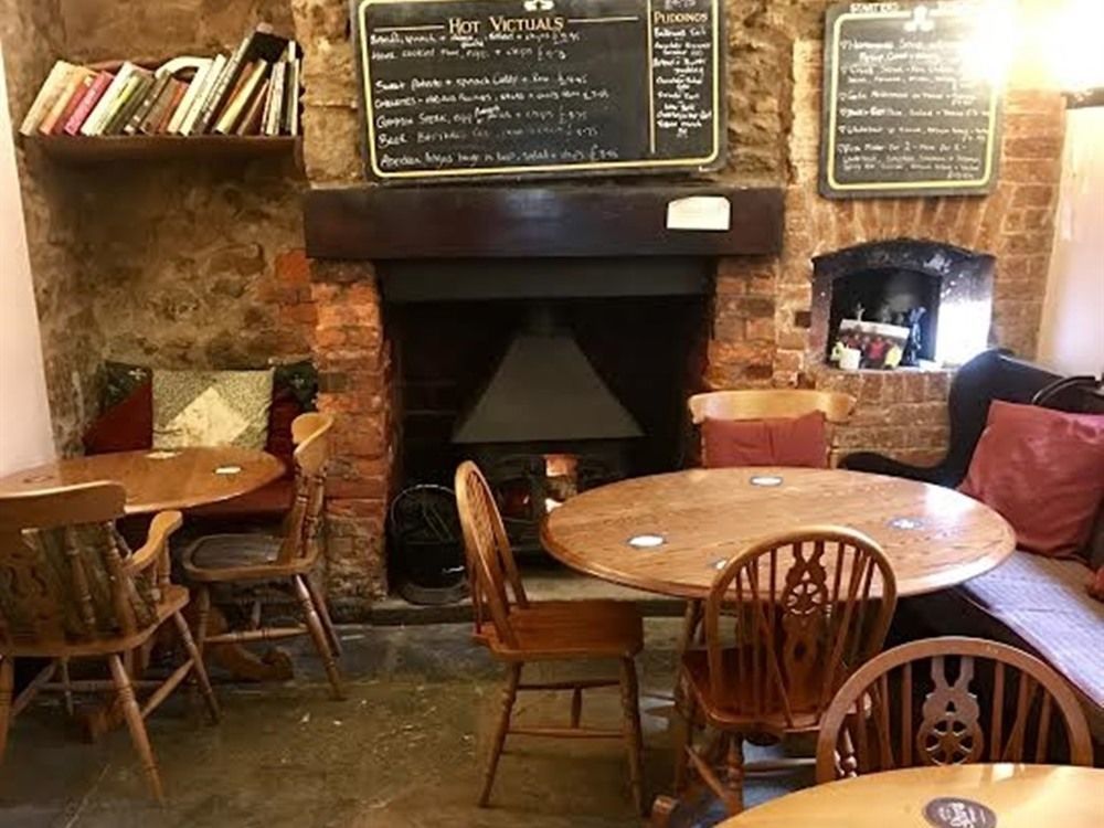 The Mitre Inn Sherborne  Exterior photo