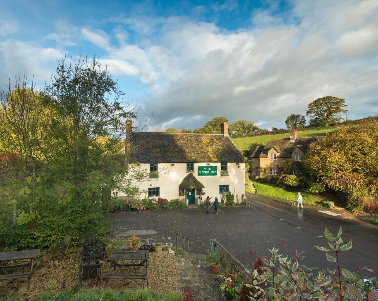 The Mitre Inn Sherborne  Exterior photo