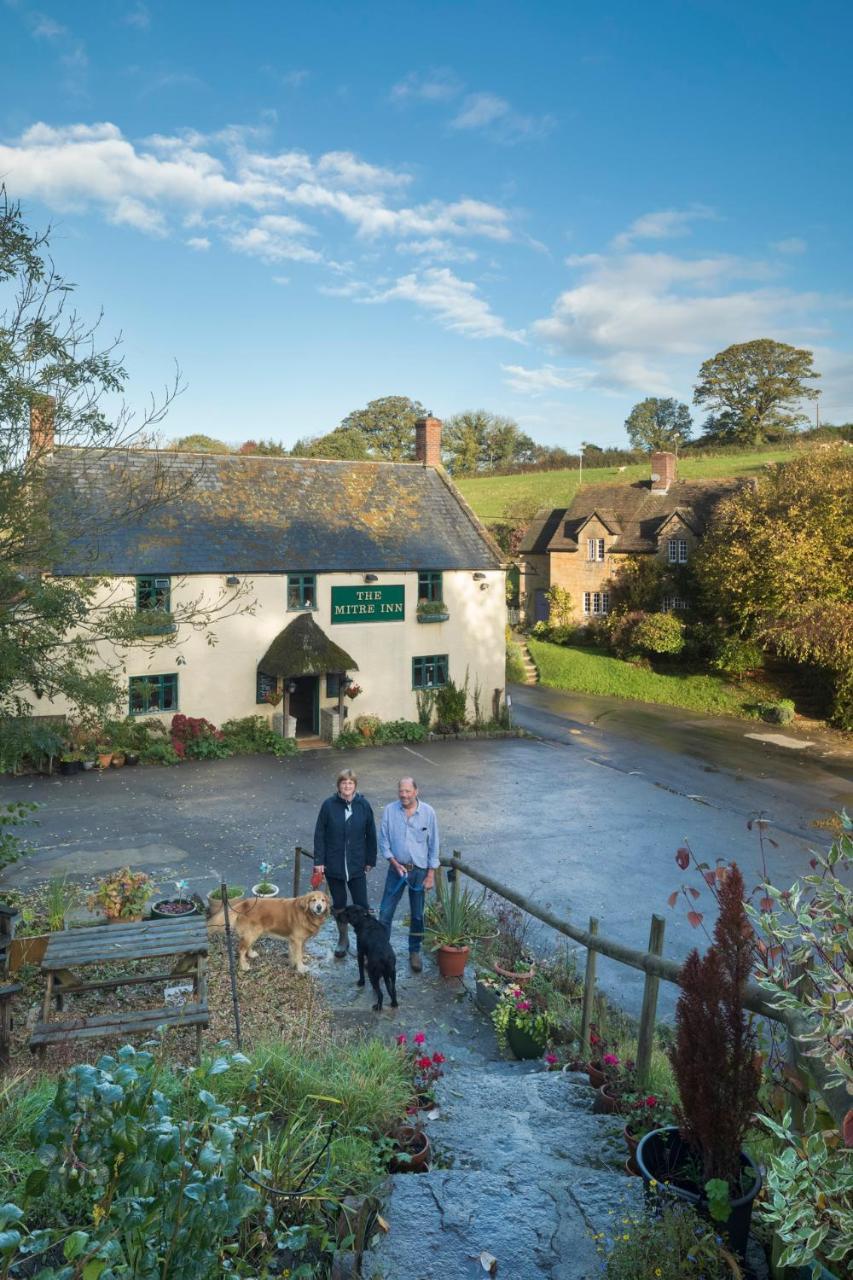 The Mitre Inn Sherborne  Exterior photo