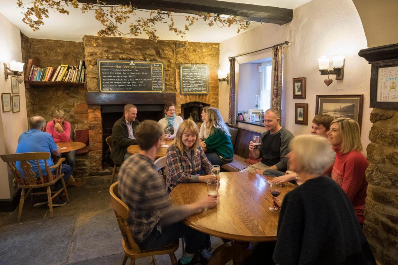 The Mitre Inn Sherborne  Exterior photo